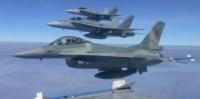 Jet Tempur Latihan Tempur Dilangit Pekanbaru
